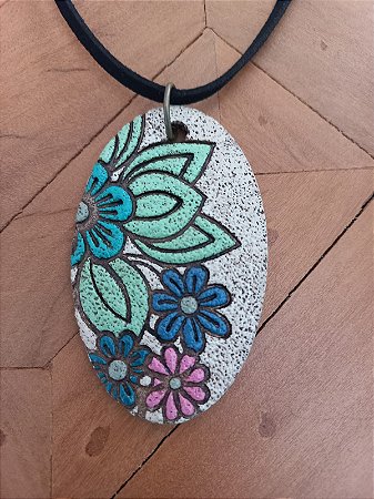 Colar Flor Oval Pequeno
