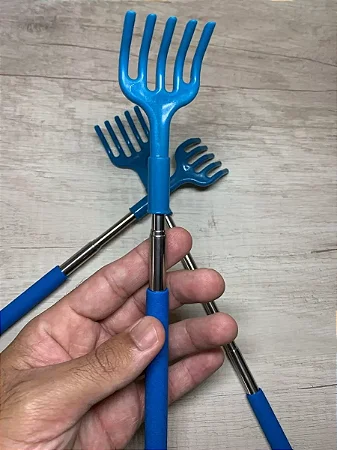 MAOZINHA PARA MASSAGEAR E COCAR AS COSTAS
