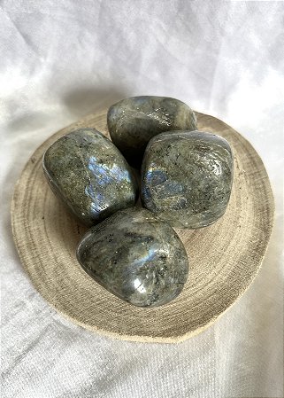 Labradorita Rolada – Magia • Proteção • Sabedoria