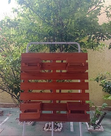 Jardim Vertical Quadrado