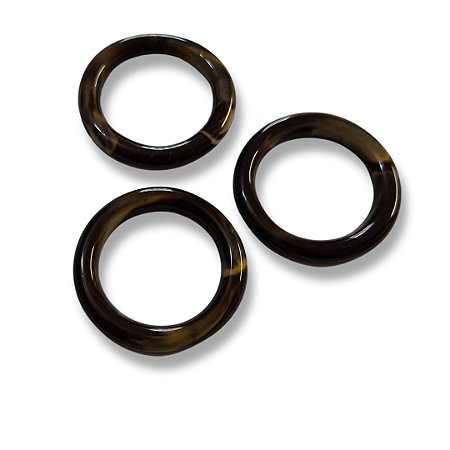 Argola de Resina - Marrom Café Mescla