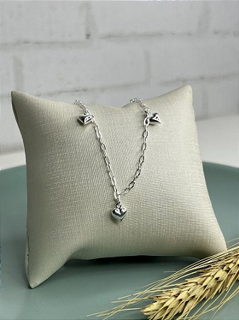 Pulseira corações cheios