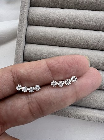 Brinco 4 zircônias trabalhadas