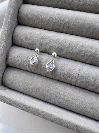 Brinco infantil coração zirconia crystal pend