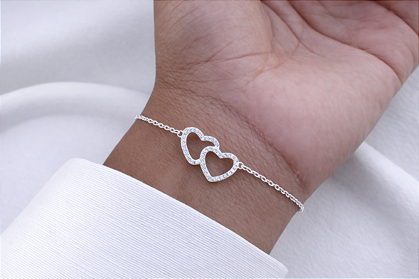 Pulseira coração entrelaçado cravejado