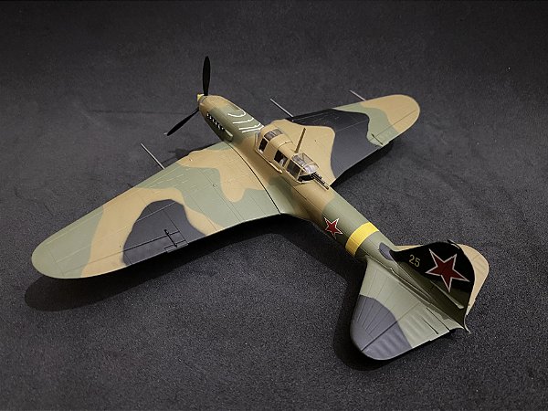 1:72 Easy Model Avião IL-2M3, 25 Yellow