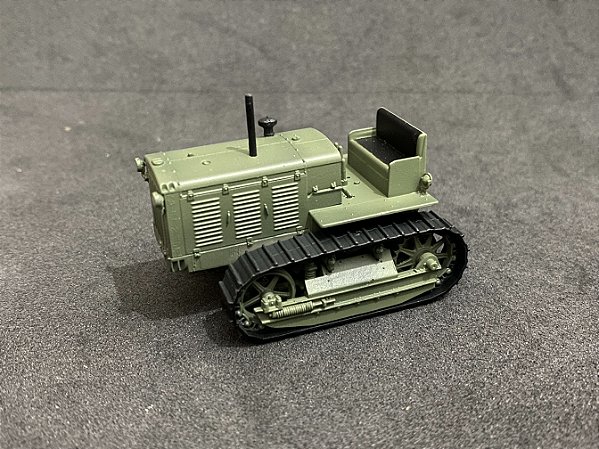 1:72 Easy Model Trator Russian ChTZ S-65