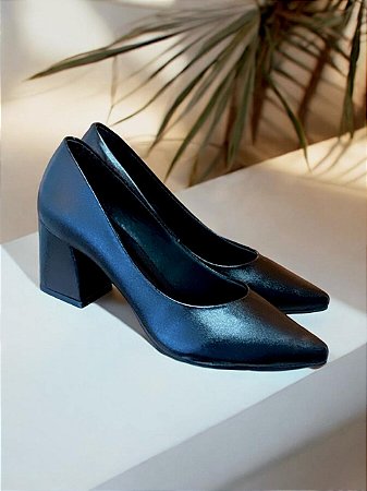 Scarpin preto salto bloco