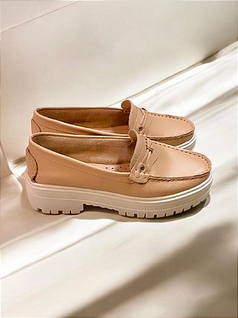 Mocassim tratorado couro bege