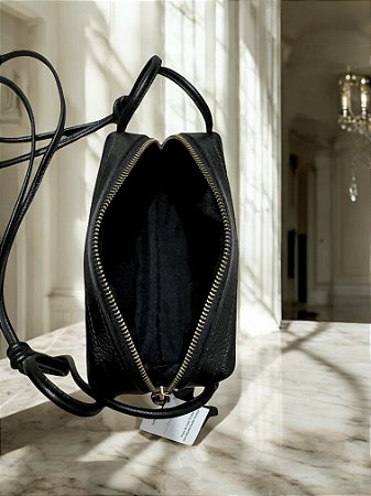 Mini bag preta couro legítimo