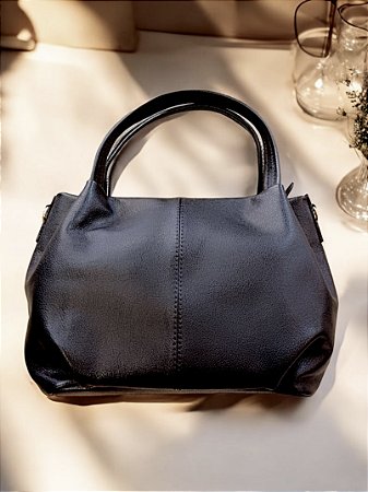 Bolsa nervura preta couro legítimo