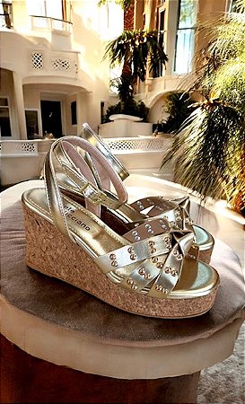 Sandália anabela Sevilha ouro