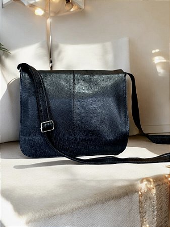 Pasta preta 100% couro alça transversal