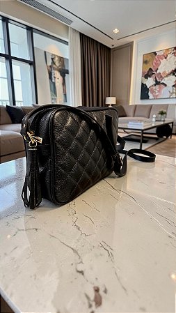 Bolsa preta 100% couro matelassê