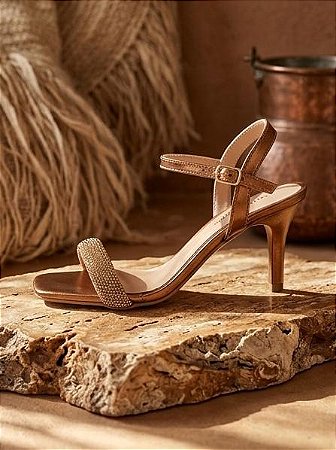 Sandália bronze salto fino strass ouro