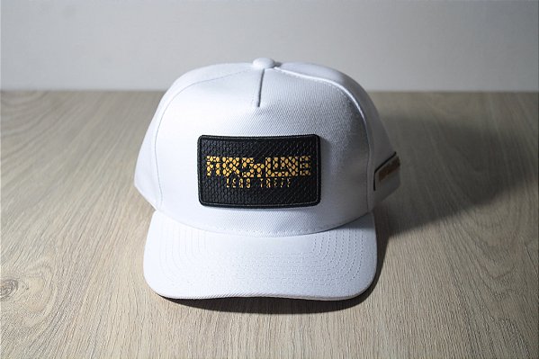 Aba curva Snapback Basic edição White gold
