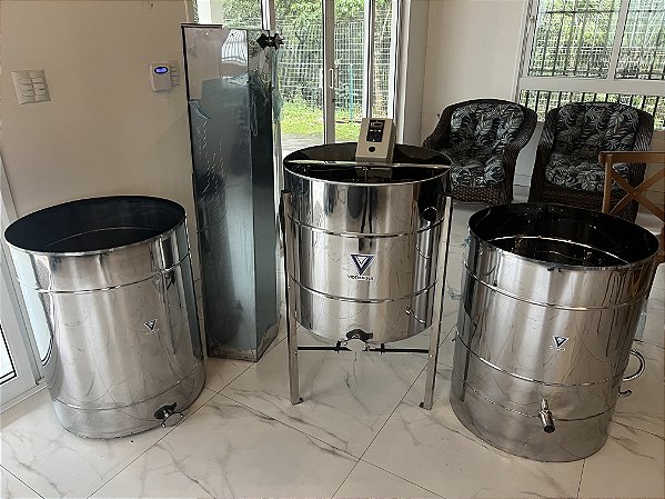 Kit centrífuga elétrica 32 + mesa 32 + decantador 300kg + derretedor 40 quadros