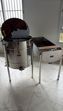 Kit apicultura do Brasil centrífuga manual 32 quadros e mesa desoperculadora 32 quadros
