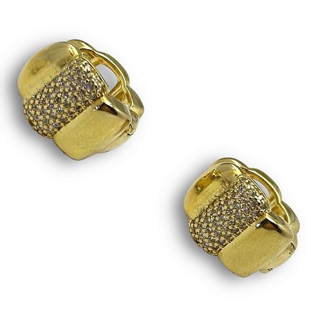 Brinco Semijoia Argola Luxo Trabalhada e Cravejada Zircônias Cristal 1mm