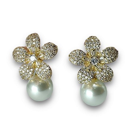 Brinco Semijoia Flor com Pérola e Cravejada com Microzircônias