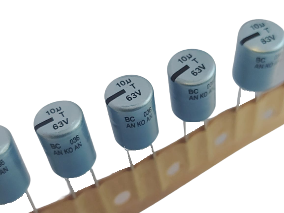Capacitor Eletrolítico DE ALUMINIO LOW ESR 10UF/63V 5X11MM 85°C P:5mm 3000HRS MAL203690189E3