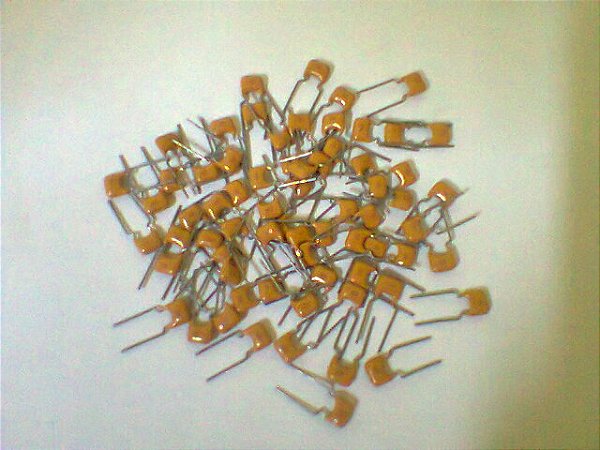 Capacitor Multicamada 22PF X 50 V