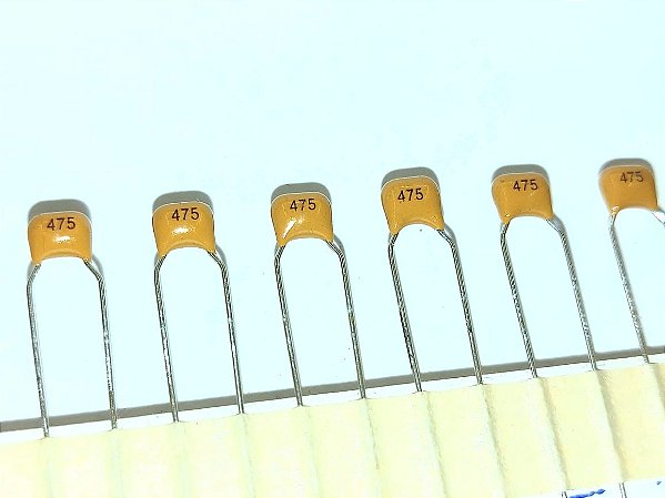 Capacitor Multicamada 4,7UF/50V Y5V P:5mm K475M20Y5VUF53H7