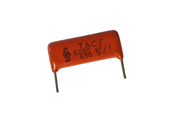 Capacitor Poliéster 8,2nF/630V 20% P:22,5MM Preformado 7MM