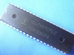 Circuito Integrado ICL7107CPLZ   (DIP)   INTERSIL