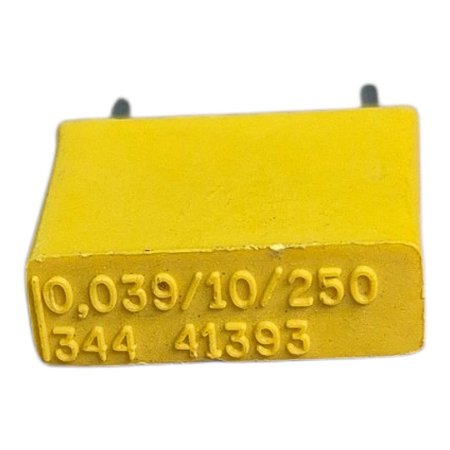 Kit com 10 peças Capacitor Poliester 39nf/250v Esp:10mm Terminais 5mm