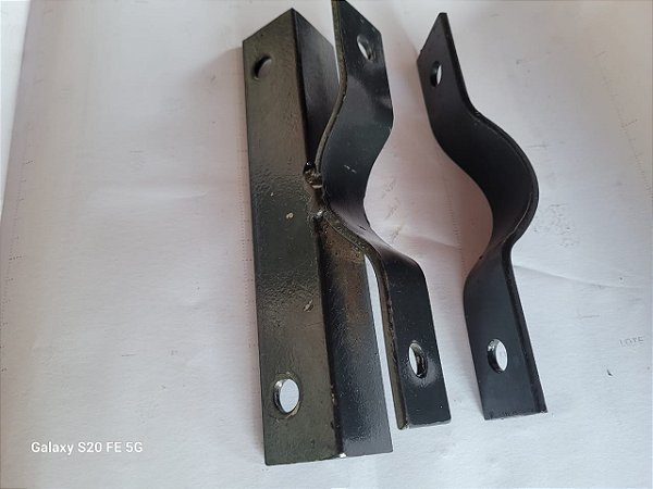 CONJUNTO ABRAÇADEIRA PARA POSTE DE 2 'E MEIA E 3"