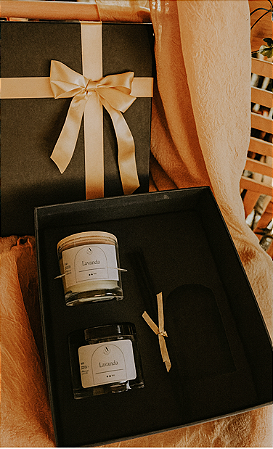 Kit Presente "Perfume e Harmonia"  1 Vela Aromática Perfumadas 170g + Difusor 200ml + Caixa Cartonada