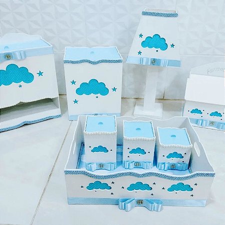 Kit Higiene em MDF de nuvem na cor azul claro