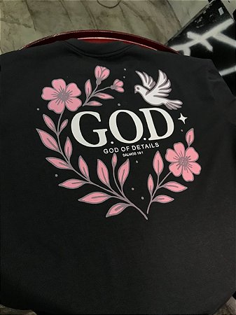 Camiseta Oversized Feminina  - GOD IS GOOD