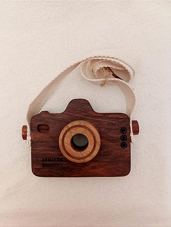 Máquina fotográfica de madeira