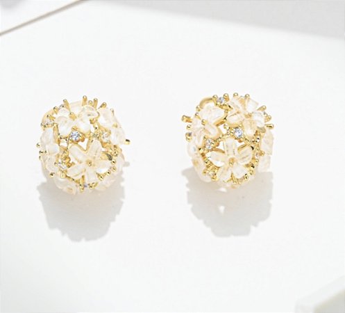 Argola Botão de Flores