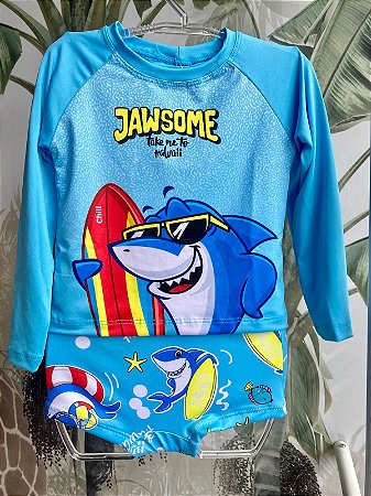 Conjunto blusa e sunga com proteção 50+