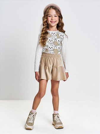 Conjunto com bermuda em cotelê