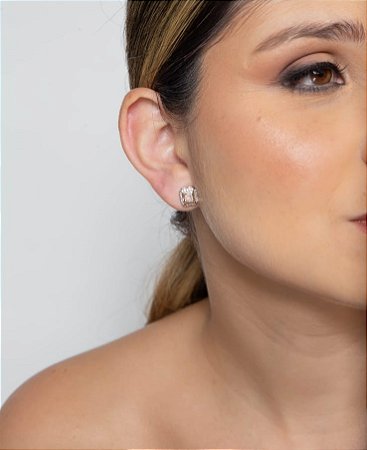 BRINCO ZIRCONIA COM PEDRA DOURADA BANHADO EM RÓDIO BRANCO