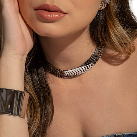 COLAR LISO CHOCKER ELEGANTE SEMIJOIA BANHADO EM RÓDIO BRANCO