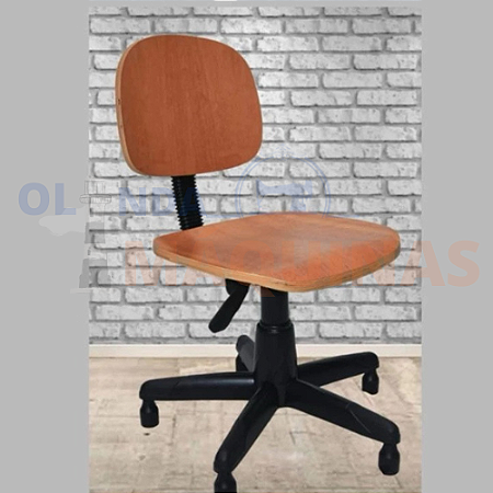 Cadeira Ergonômica p/ costureira de Madeira