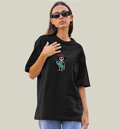 Camiseta Oversized Feminina Preta Algodão Premium WSS Skull Skate