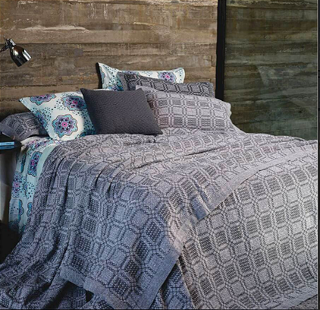 Colcha Ouro Preto Queen Size
