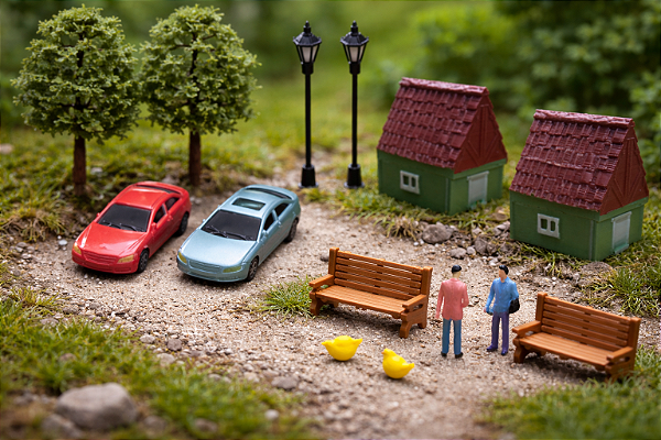 Miniaturas Vilarejo Encantado: Casas, Postes e Pessoas – Maquete Urbana/Diorama