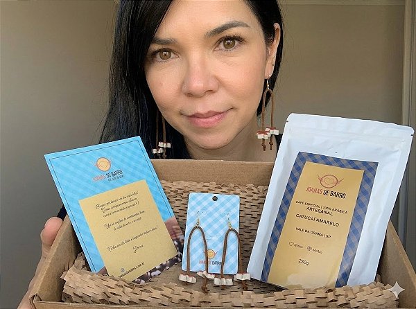 Kit Mães Joanas | Brinco Florzinha + Café