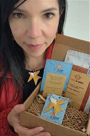 Kit Mães Joanas | Colar Cerâmica Pássaro + Café