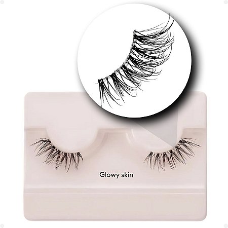 Cílios Postiços Kiss New York The New Natural Glowy Skin Metadinha NNH01B