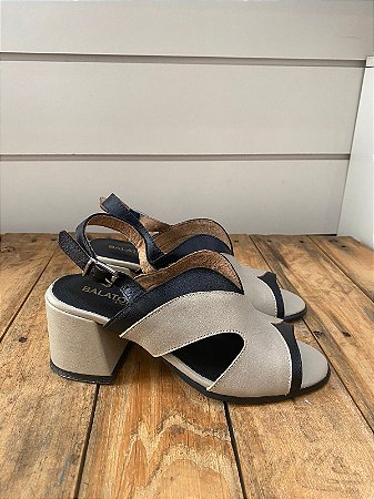 BALATORE SANDALIA OFF WHITE E PRETO