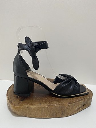 SANDALIA TABITA PRETA LAÇO