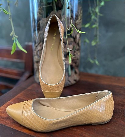 SAPATILHA CAMEL BICO FINO TABITA